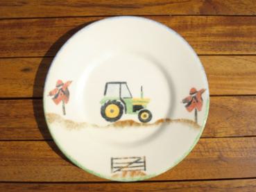 Children's crockery tractor plate
